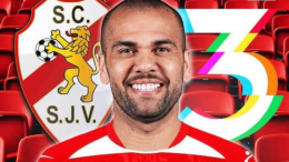 "داني ألفيش" يعود إلى الملاعب عبر نادي "ساو جواو دي فير"؟